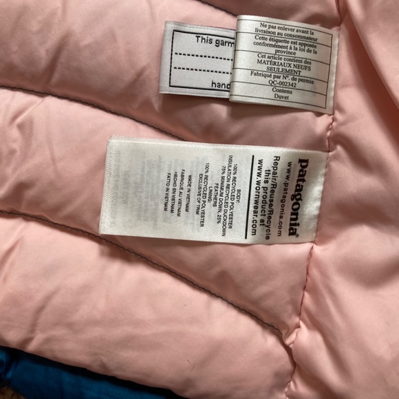 Patagonia Water Repellent Down Vest - Picture 4 of 7